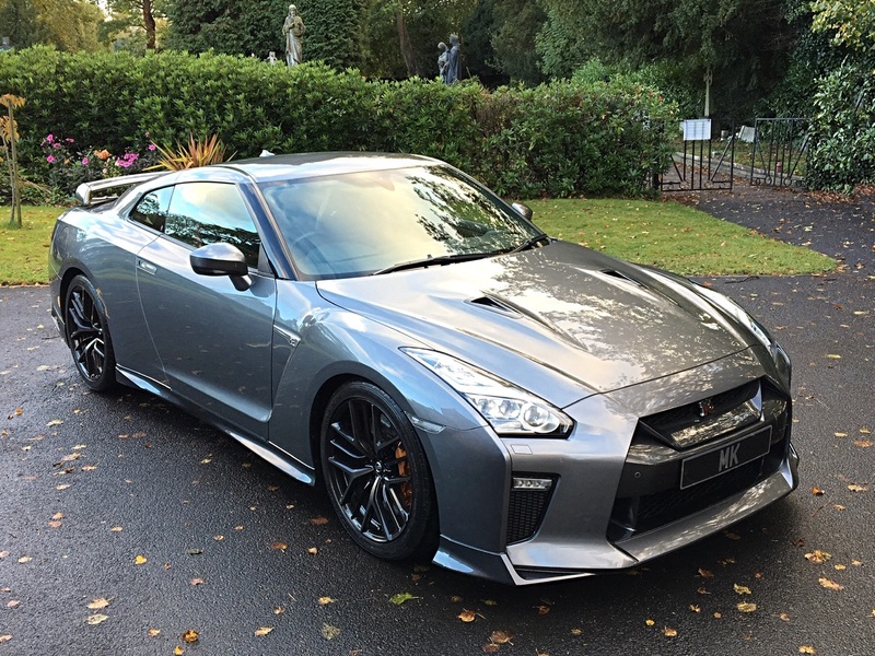 View NISSAN GT-R RECARO