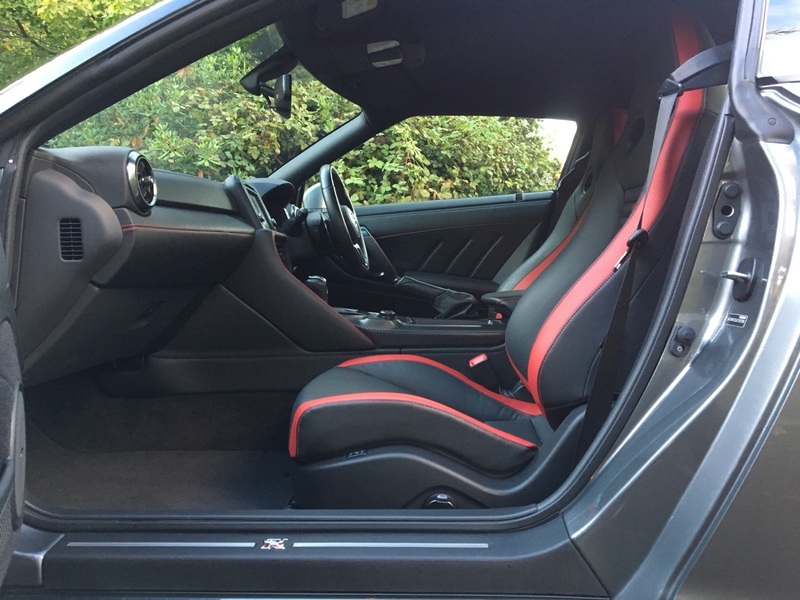 View NISSAN GT-R RECARO