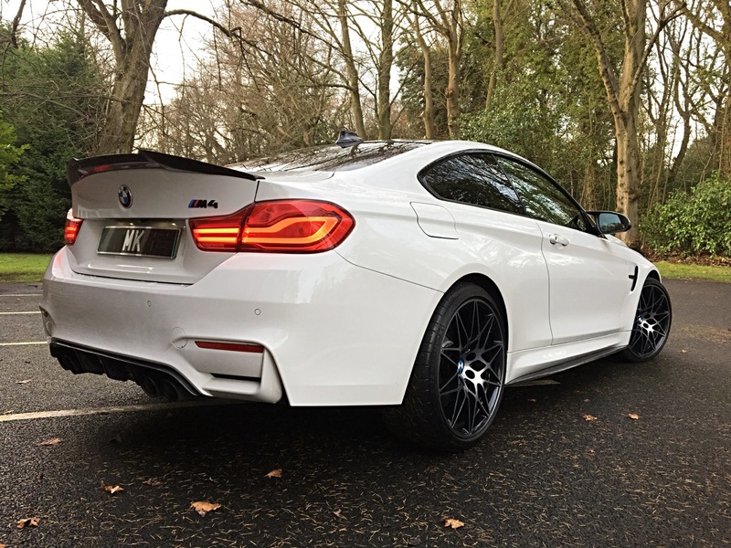 View BMW 4 SERIES M4 COMPETITION